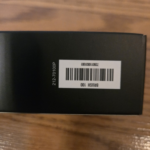 IL MAKIAGE Foundation Blending Brush Face Makeup Cosmetic Black #100 NEW - Picture 7 of 10